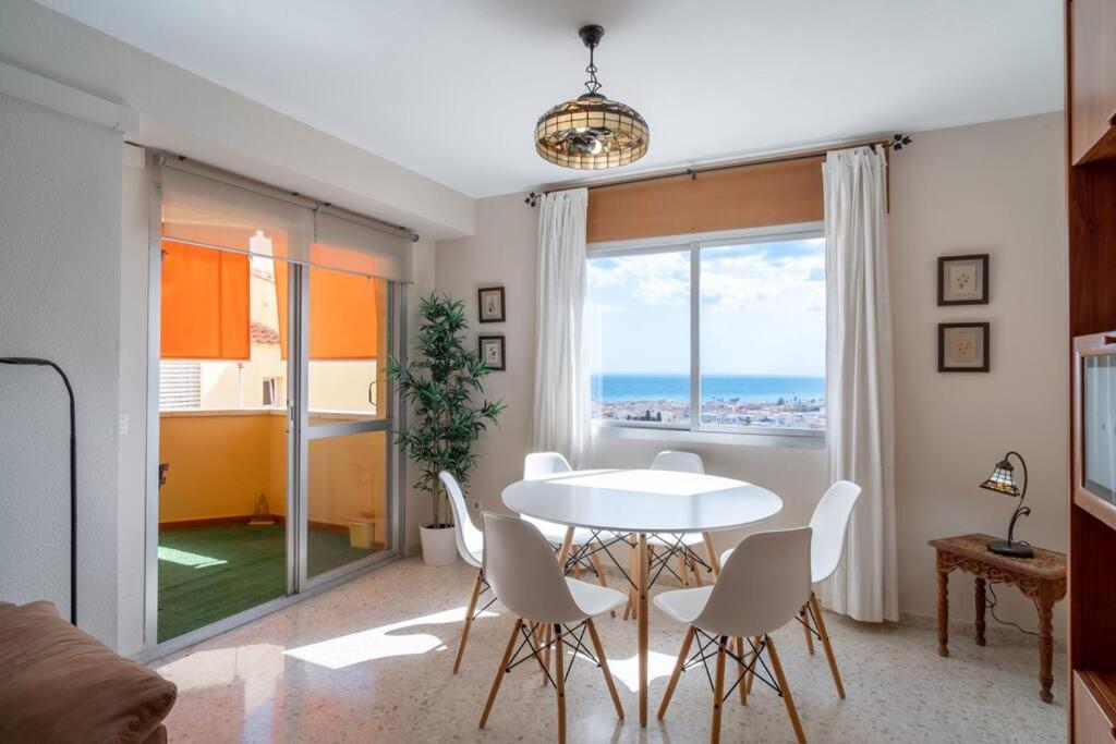 Desayuno Con Vistas, Parking Privado Terraza Leilighet La Cala Del Moral Eksteriør bilde