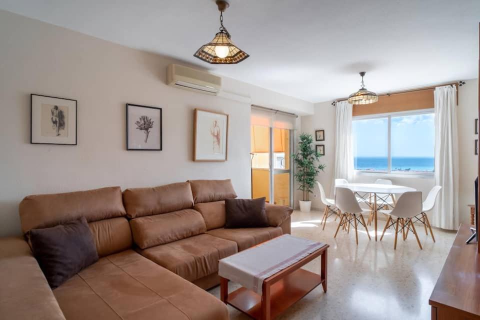 Desayuno Con Vistas, Parking Privado Terraza Leilighet La Cala Del Moral Eksteriør bilde